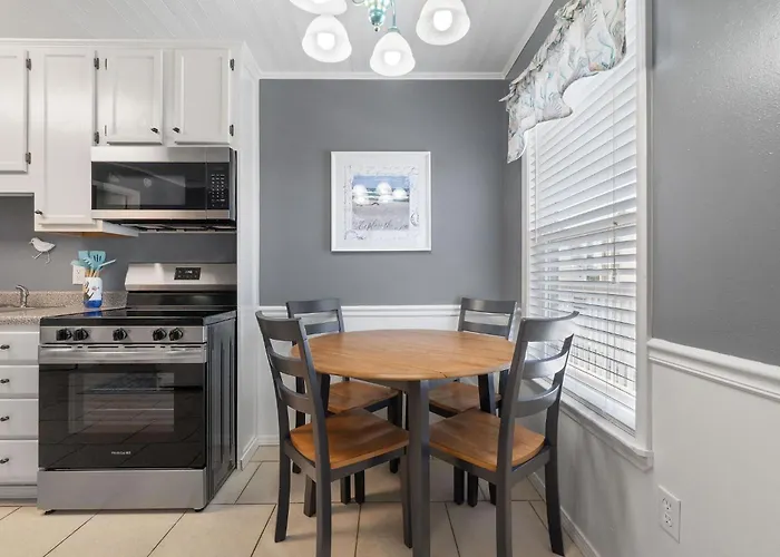 Sea & Sun 204 By Collection Gulf Shores